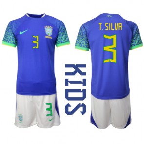 Brasilien Thiago Silva #3 Udebanesæt Børn VM 2022 Kort ærmer (+ korte bukser)